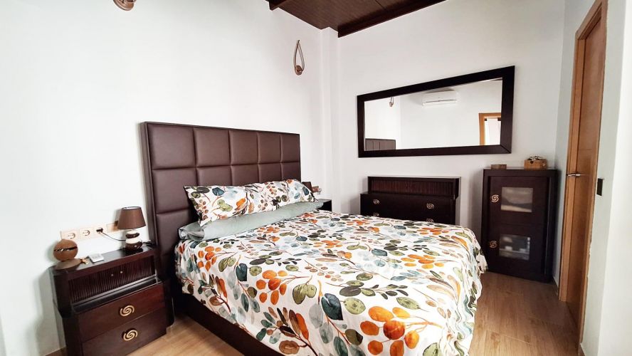 ¡¡ CASA REFORMADA CON SOLARIUM EN EL HIGUERON!!