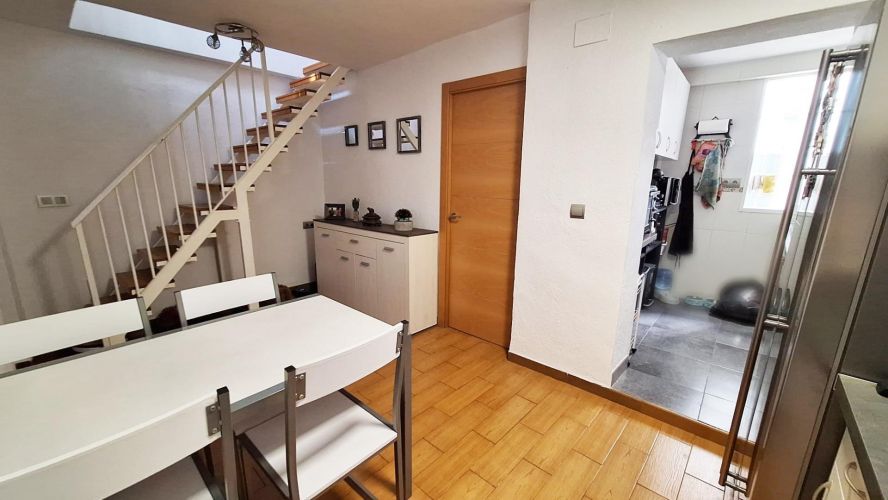¡¡ CASA REFORMADA CON SOLARIUM EN EL HIGUERON!!