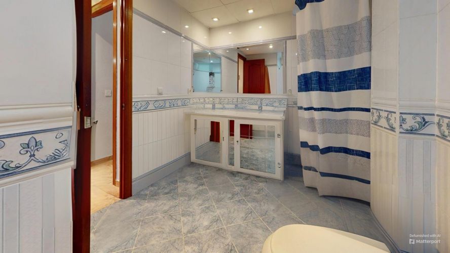 MAGNIFICA VIVIENDA SITUADA EN ZONA HOSPITAL MILITAR