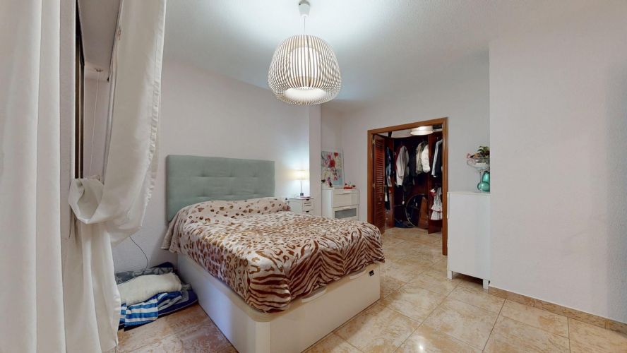 MAGNIFICA VIVIENDA SITUADA EN ZONA HOSPITAL MILITAR