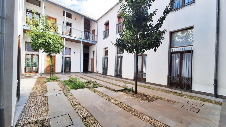 PRECIOSO DUPLEX-LOFT EN ZONA DE SANTA MARINA DEL 2009