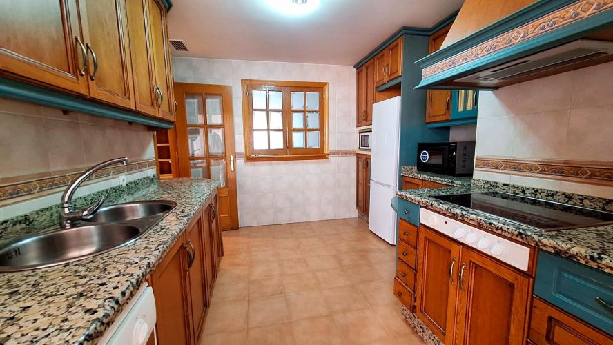 VIVIENDA EN AVENIDA AMERICA JUNTO A RENFE