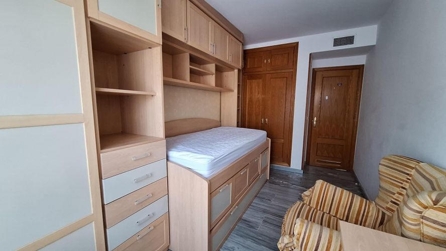VIVIENDA EN AVENIDA AMERICA JUNTO A RENFE
