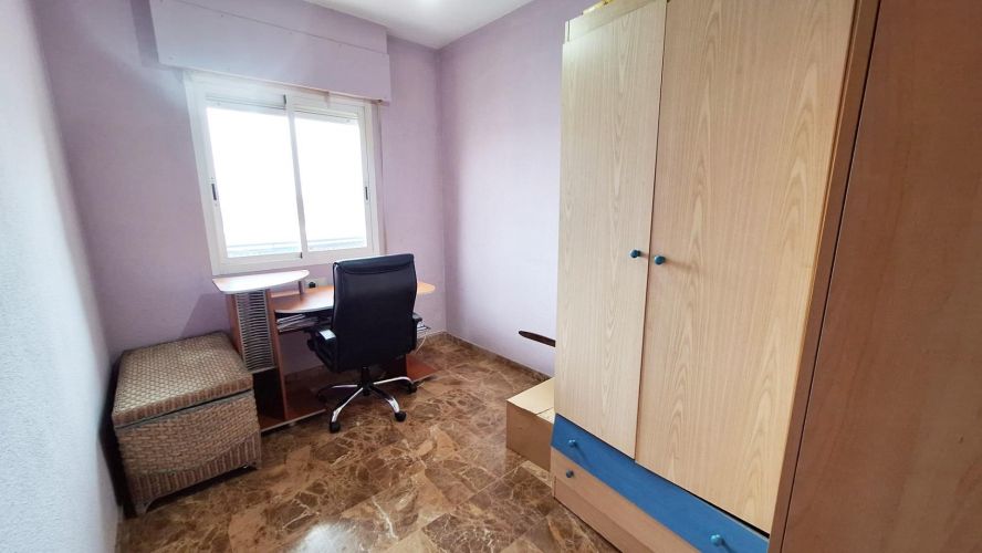 PISO CON PISCINA COMUNITARIA, COCHERA Y TRASTERO EN EL ARCÁNGEL