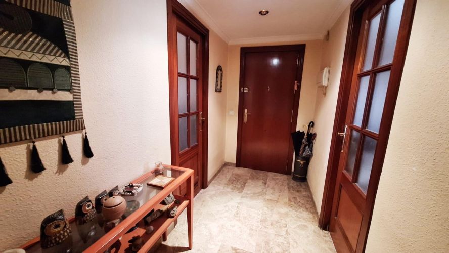 PISO CON PISCINA COMUNITARIA, COCHERA Y TRASTERO EN EL ARCÁNGEL