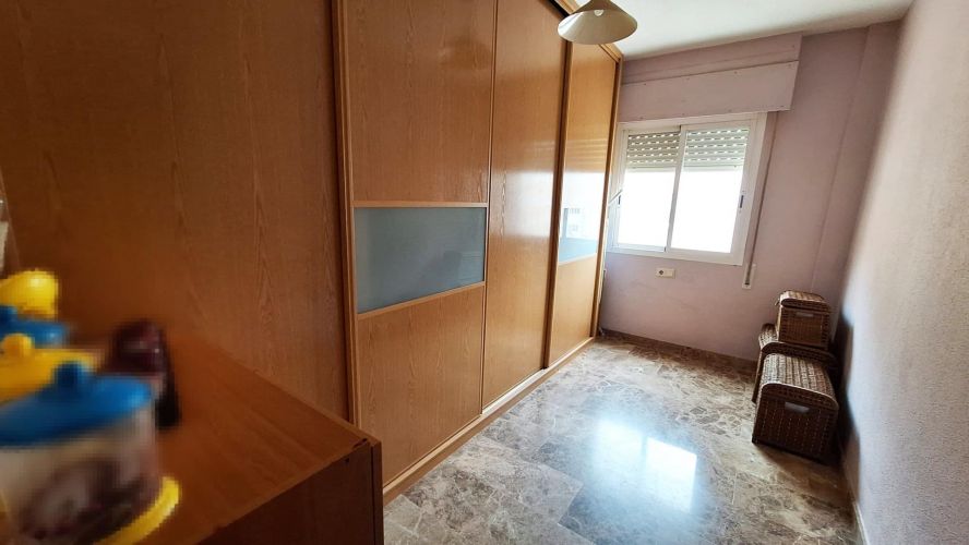 PISO CON PISCINA COMUNITARIA, COCHERA Y TRASTERO EN EL ARCÁNGEL