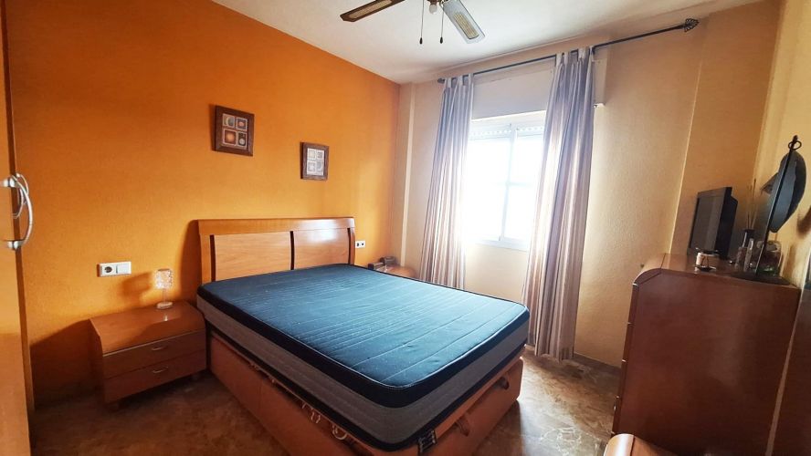 PISO CON PISCINA COMUNITARIA, COCHERA Y TRASTERO EN EL ARCÁNGEL