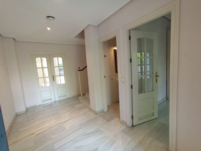 Casa adosada en venta en El Brillante -El Naranjo - El Tablero