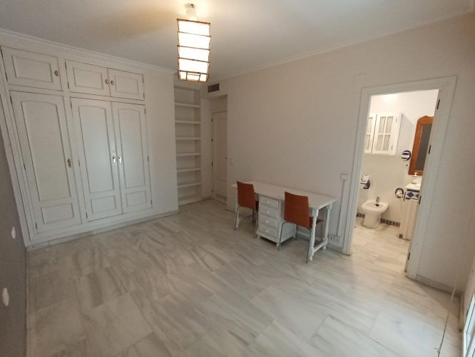 Casa adosada en venta en El Brillante -El Naranjo - El Tablero