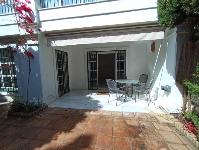 Casa adosada en venta en El Brillante -El Naranjo - El Tablero
