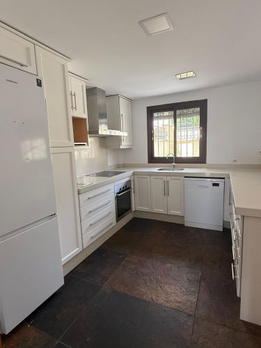 VENTA CASA ADOSADA EN MIRABUENO