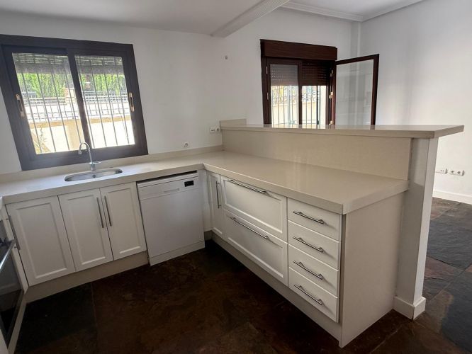 VENTA CASA ADOSADA EN MIRABUENO