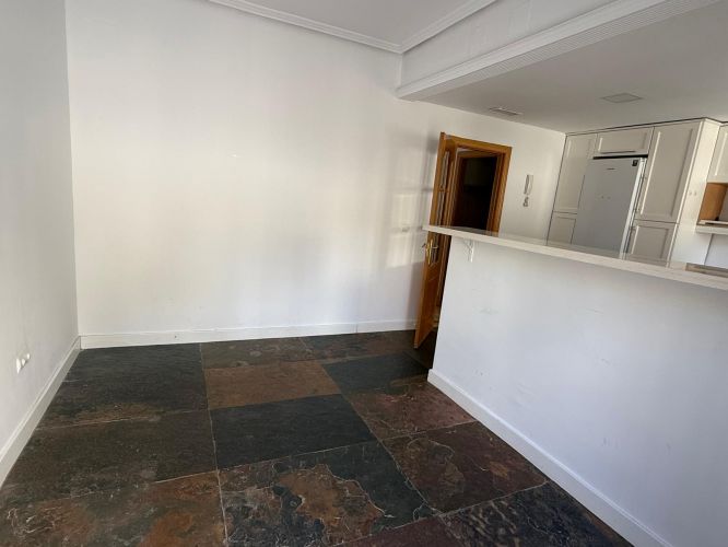 VENTA CASA ADOSADA EN MIRABUENO