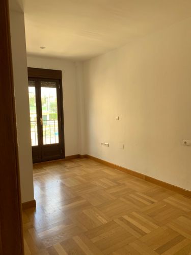 VENTA CASA ADOSADA EN MIRABUENO