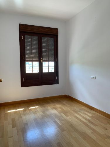 VENTA CASA ADOSADA EN MIRABUENO