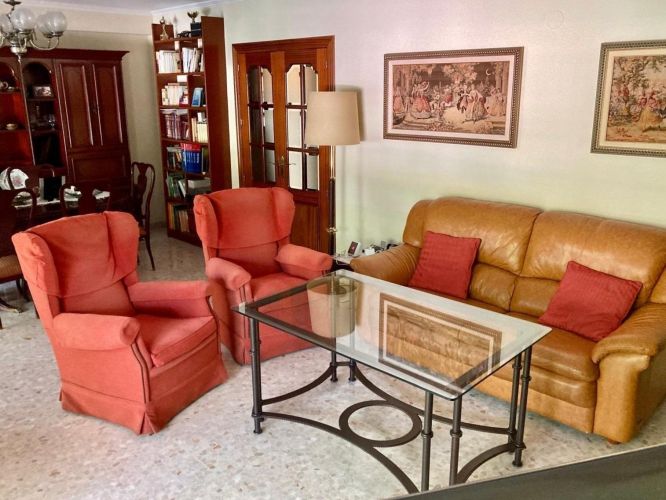 Piso en Conde de Vallellano, Córdoba