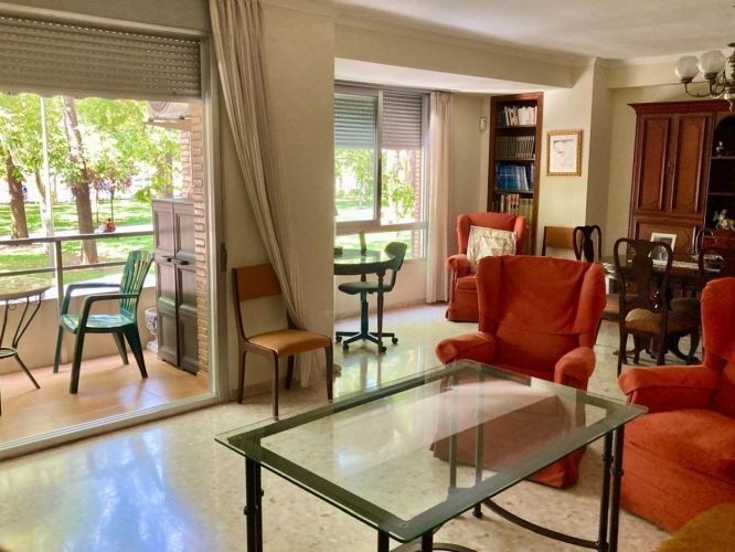 Piso en Conde de Vallellano, Córdoba