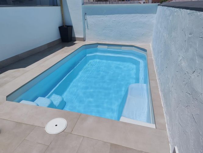Espectacular triplex con piscina propia y plaza de garaje a pocos metros del Vial Norte