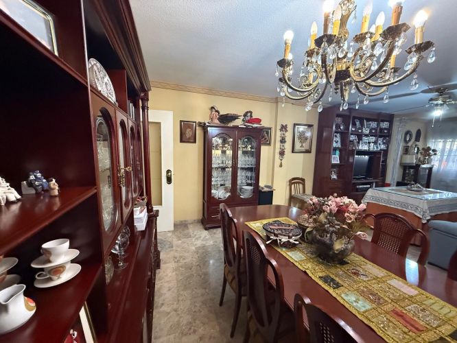 Piso en venta en Santa Rosa - San José