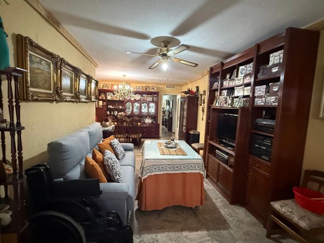 Piso en venta en Santa Rosa - San José