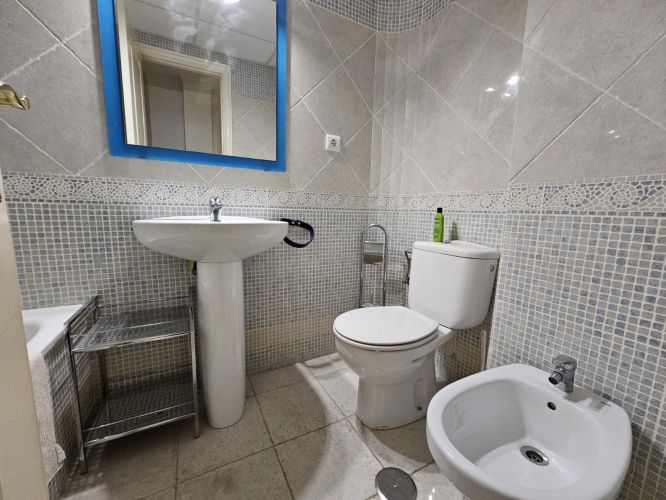 PISO EN SANTA ROSA - VALDEOLLEROS