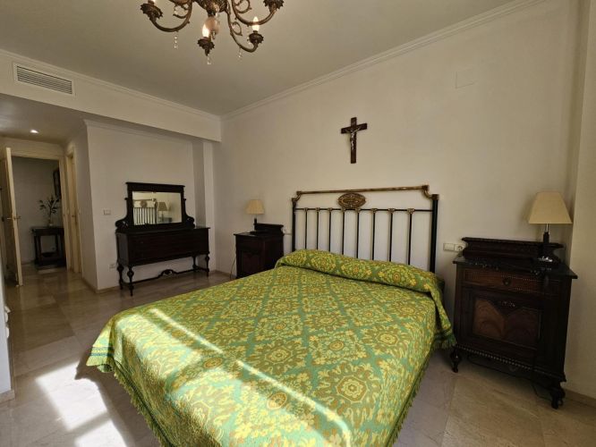 PISO EN SANTA ROSA - VALDEOLLEROS