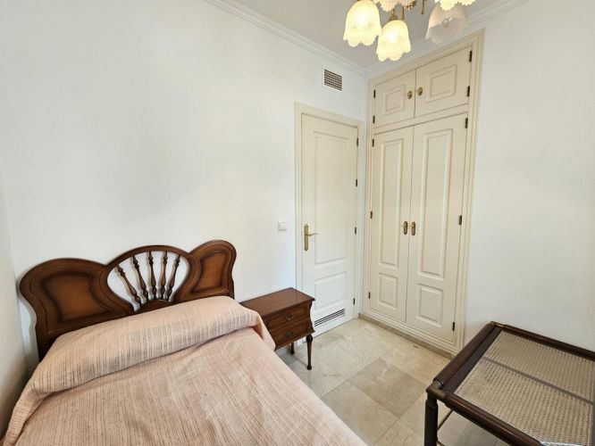 PISO EN SANTA ROSA - VALDEOLLEROS