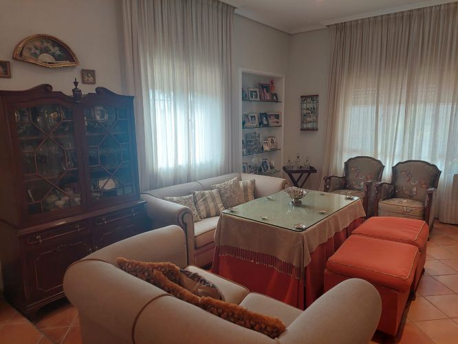 CHALET INDEPENDIENTE EN EL BRILLANTE