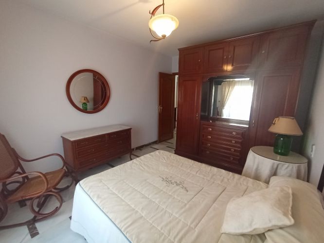 PISO DE ALQUILER EN VISTALEGRE - PARQUE CRUZCONDE