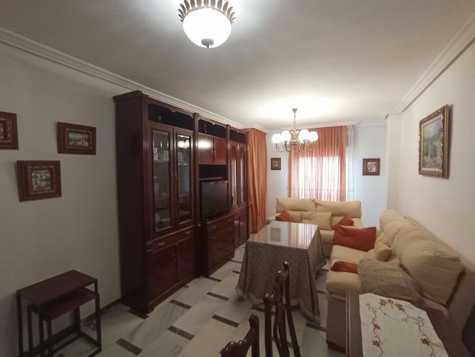 PISO DE ALQUILER EN VISTALEGRE - PARQUE CRUZCONDE