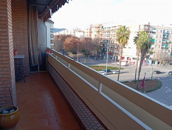 PISO DE ALQUILER EN VISTALEGRE - PARQUE CRUZCONDE