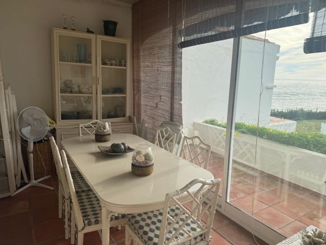 PISO EN VENTA EN CALAHONDA 