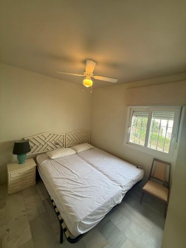 PISO EN VENTA EN CALAHONDA 