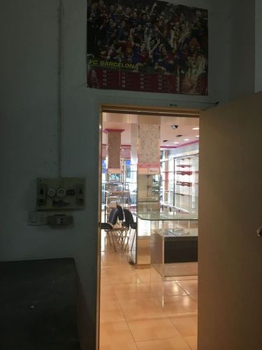 ALQUILER DE LOCAL EN LA VIÑUELA 