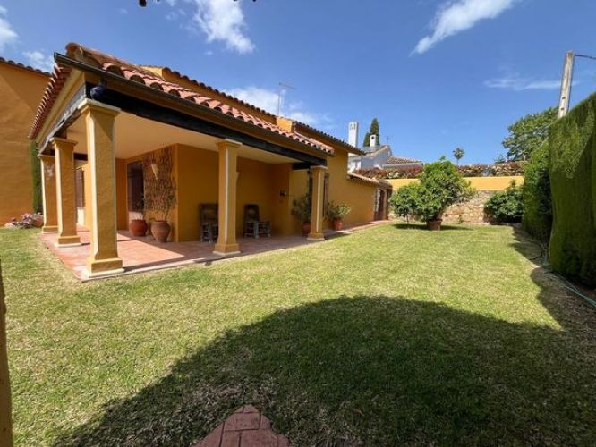VENTA CHALET EN BRILLANTE JUNTO AL COLEGIO ENCINAR!