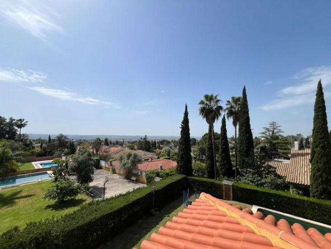 VENTA CHALET EN BRILLANTE JUNTO AL COLEGIO ENCINAR!