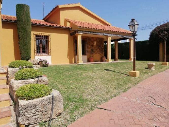 VENTA CHALET EN BRILLANTE JUNTO AL COLEGIO ENCINAR!