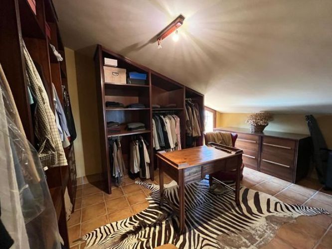 VENTA CHALET EN BRILLANTE JUNTO AL COLEGIO ENCINAR!