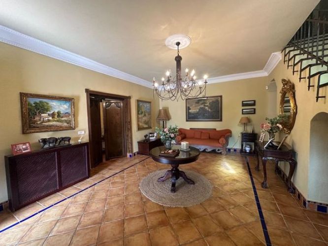 VENTA CHALET EN BRILLANTE JUNTO AL COLEGIO ENCINAR!