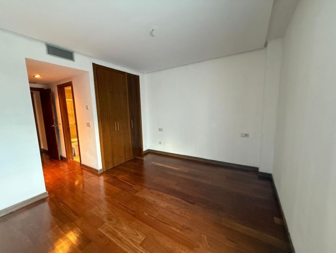 BAJO EN VENTA ZONA TABLERO 