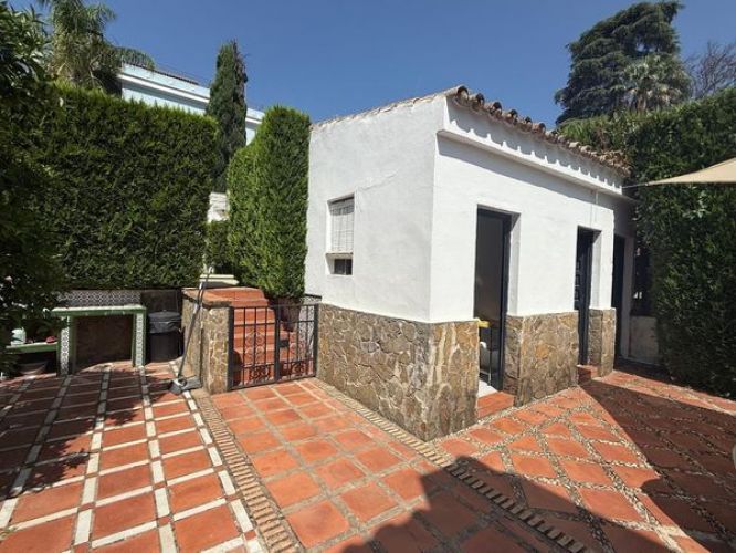 CHALET JUNTO AL COLEGIO DE LA SALLE