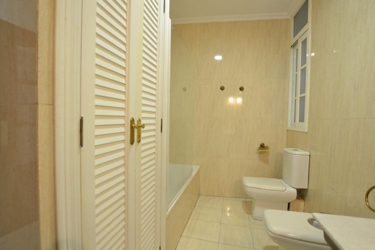 PISO EN VENTA EN PLAZA DE LAS TENDILLAS