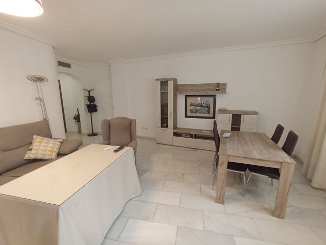 ALQUILER JUNTO A BULEVAR DE GRAN CAPITAN!!