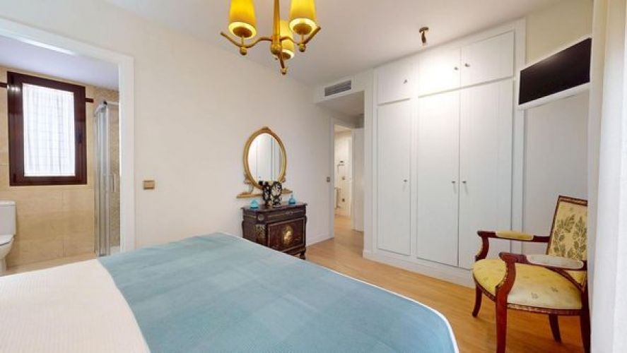 CASA ADOSADA EN SAN RAFAEL DE LA ALBAIDA!