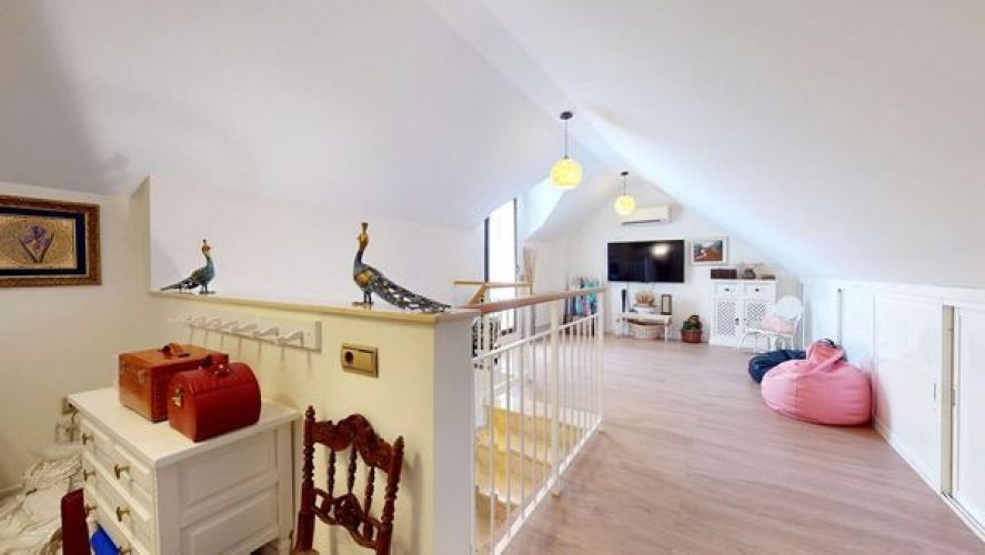 CASA ADOSADA EN SAN RAFAEL DE LA ALBAIDA!