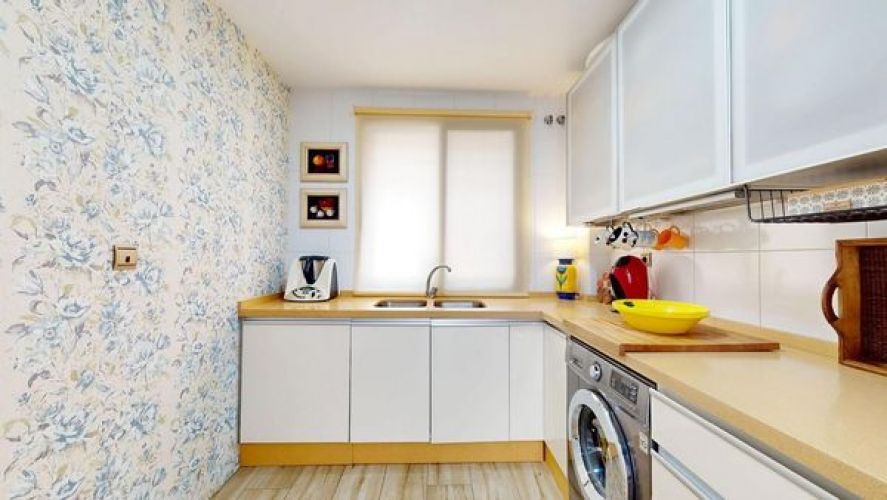 CASA ADOSADA EN SAN RAFAEL DE LA ALBAIDA!