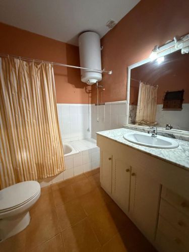 FINCA RÚSTICA EN LA LOMA A UN PASO DE CÓRDOBA!