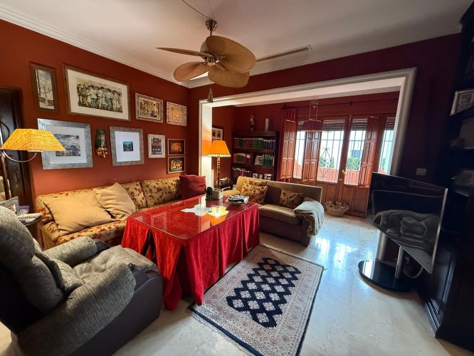 CHALET EN UNA PLANTA CON MAGNÍFICAS VISTAS!