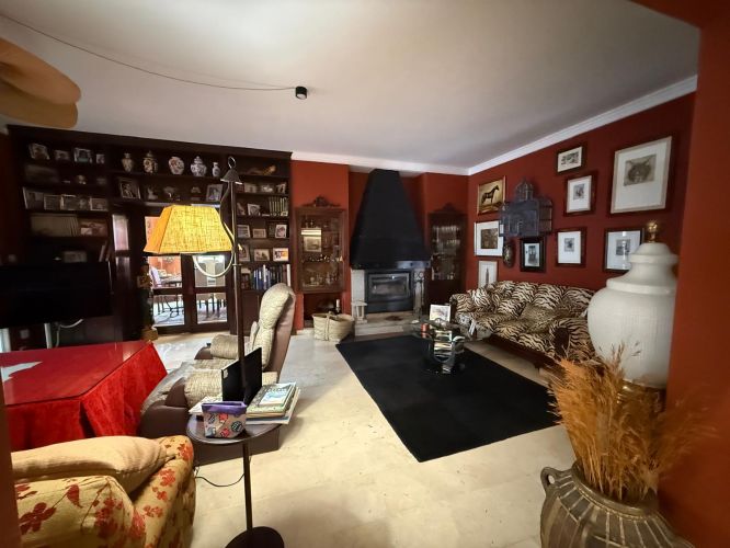 CHALET EN UNA PLANTA CON MAGNÍFICAS VISTAS!