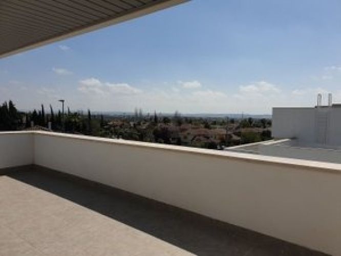 ÁTICO EN ALQUILER EN ZONA ARRUZAFA!